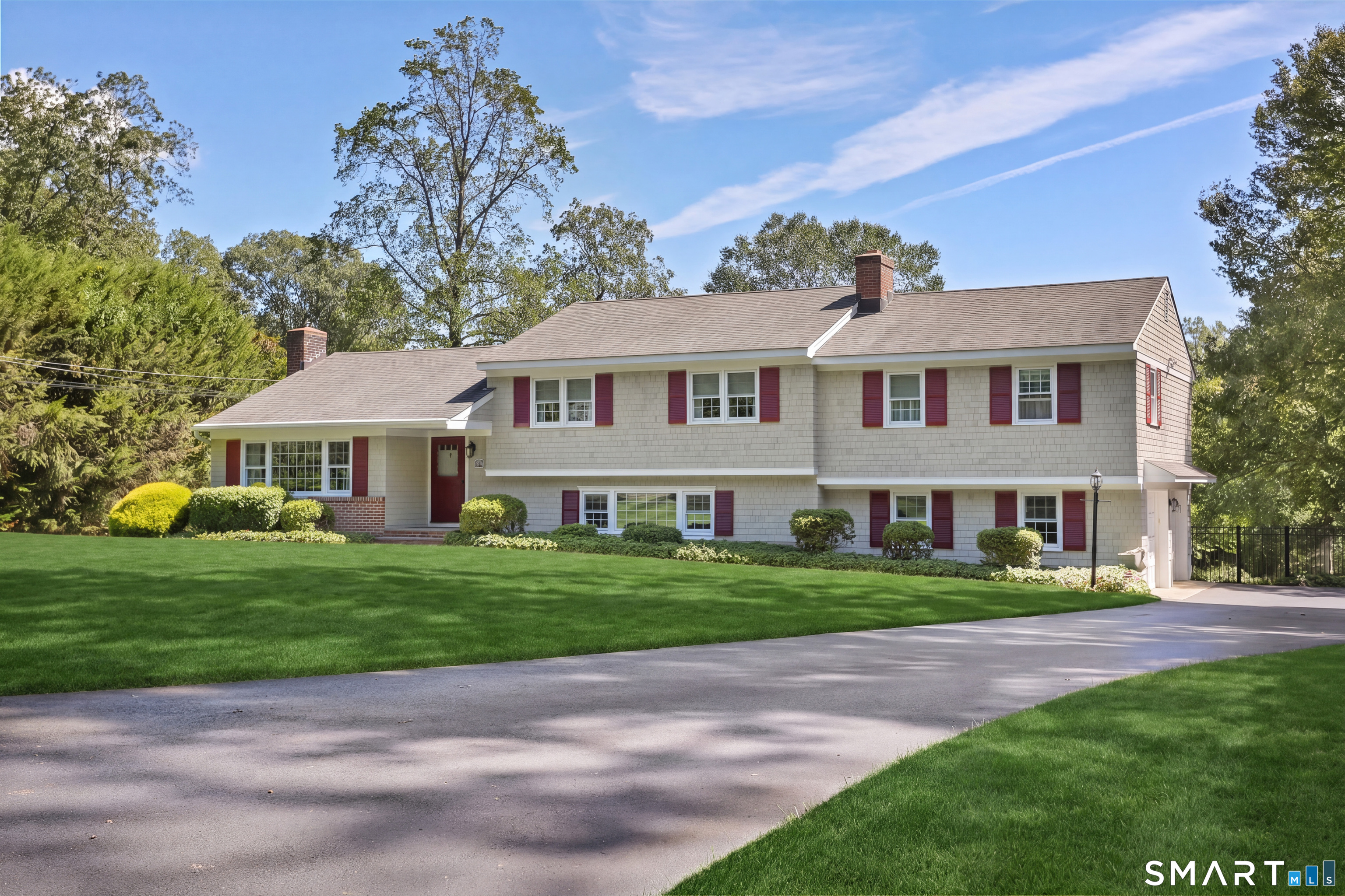 208 Thornridge Drive, Stamford, CT 06903 | For Sale at $1,049,000