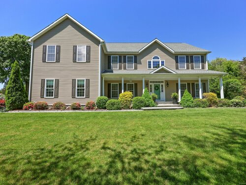 single family home for sale located at 25 Chester Road, Easton, CT 06612