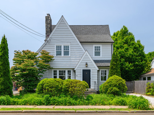  single family home sold located at 61 Quintard Avenue, Norwalk, CT 06854