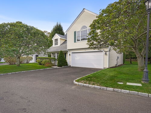  condo home for sale located at 28 Village Court, 28, Wilton, CT 06897