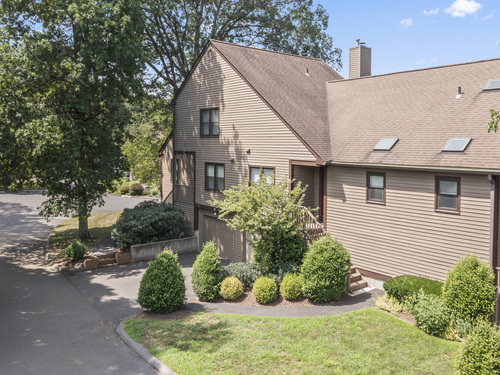 townhouse condo for sale located at 5 Timber Lane, 5, Monroe, CT 06468