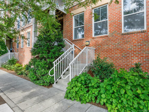  condo home for sale located at 25 Adams Avenue, 103, Stamford, CT 06902