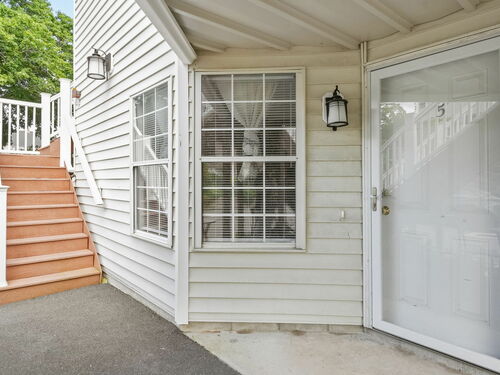 condo home for sale located at 50 Stuart Avenue, b1, Norwalk, CT 06850
