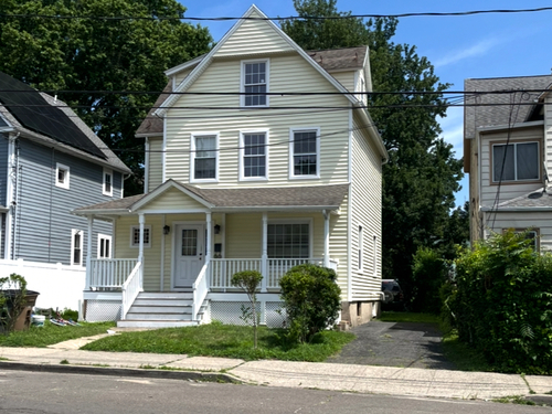 Antique single family home for sale located at 104 Maple Avenue, Stamford, CT 06902