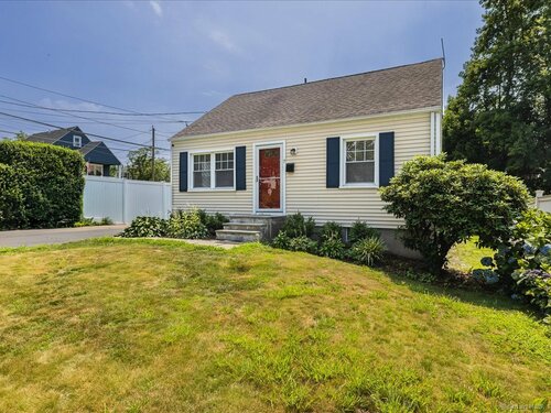  single family home for sale located at 7 Melville Avenue, Fairfield, CT 06825