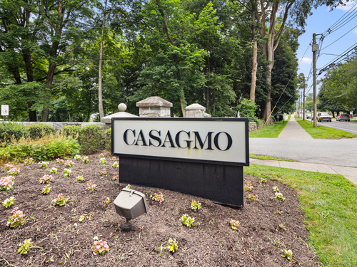  condo home for sale located at 64 Olcott Way, 64, Ridgefield, CT 06877