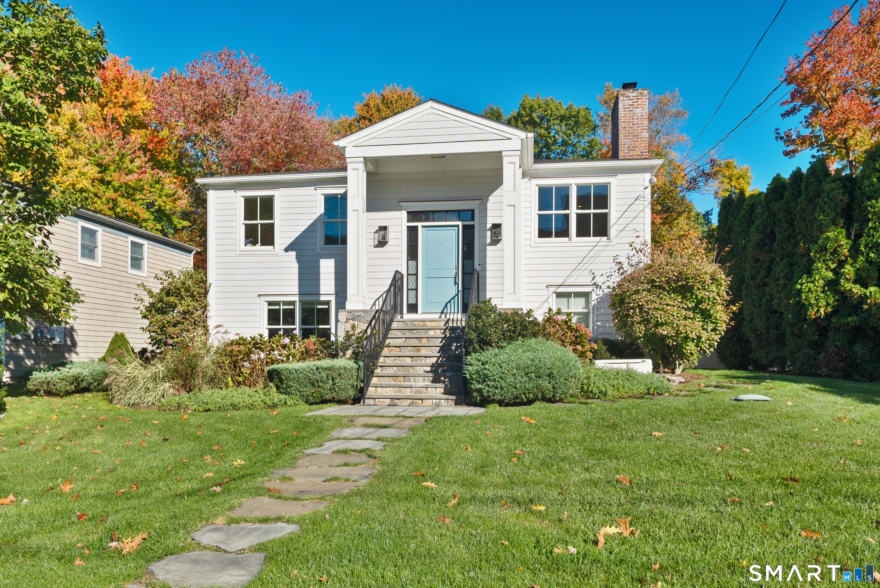 260 West Avenue, Darien, CT 06820 | For Sale at $1,795,000