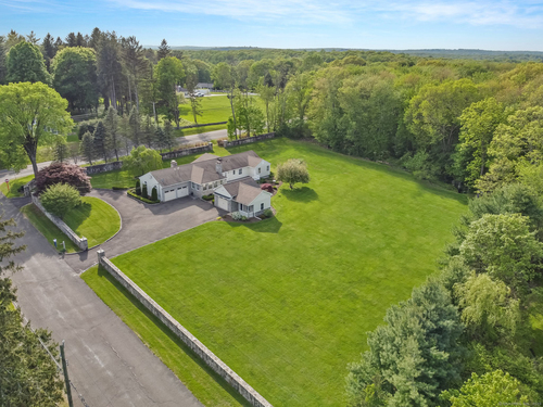  single family home for sale located at 762 Sport Hill Road, Easton, CT 06612