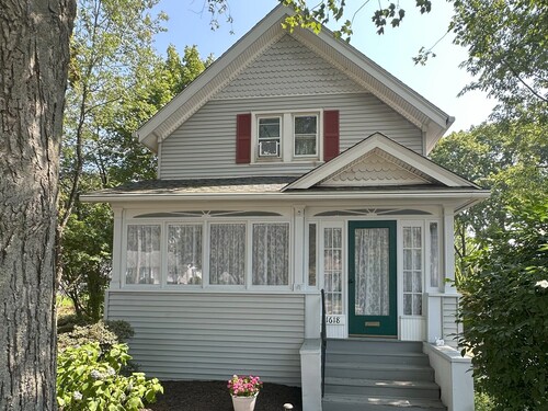  single family home for sale located at 1618 Nichols Avenue, Stratford, CT 06614