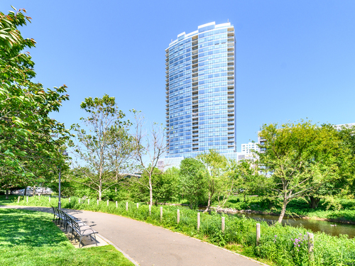  condo home for sale located at 1 Broad Street, 11d, Stamford, CT 06901