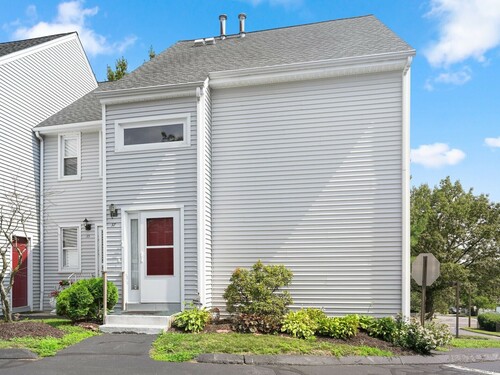  townhouse condo for sale located at 2445 Park Avenue, 37, Bridgeport, CT 06604