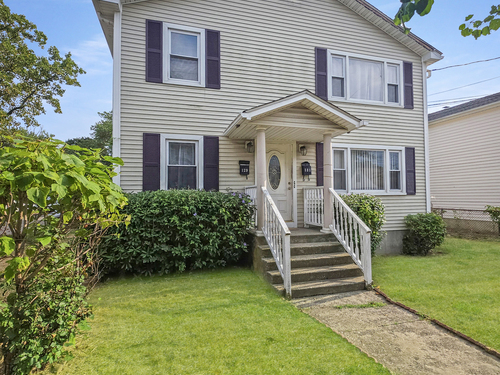  multi family home for sale located at 129 Trumbull Avenue, Bridgeport, CT 06606