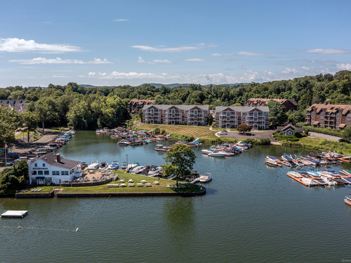 Waterfront condo home for sale located at 10 Hayestown Road, 4-27, Danbury, CT 06811