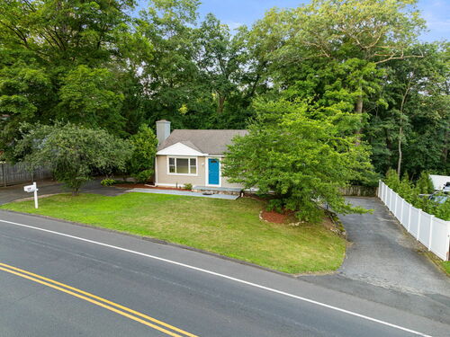  single family home for sale located at 412 Main Street, New Canaan, CT 06840