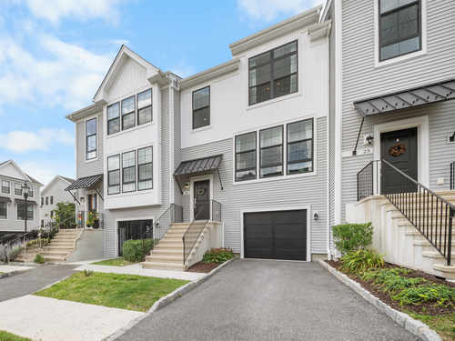  townhouse condo for sale located at 25 West Cross Trail, 25, Danbury, CT 06810