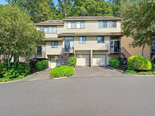  townhouse condo for sale located at 2435 Bedford Street, 8c, Stamford, CT 06905