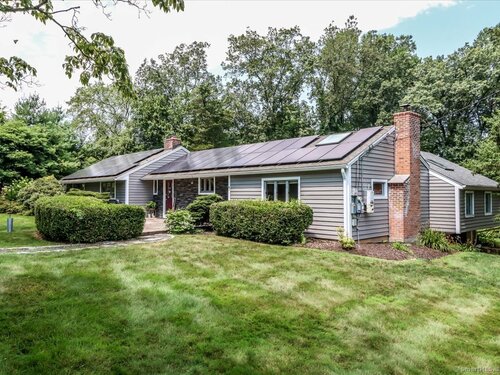 single family home for sale located at 4 Music Hill Road, Brookfield, CT 06804