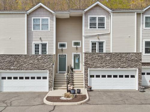 townhouse condo for sale located at 68 Stetson Place, 68, Danbury, CT 06811