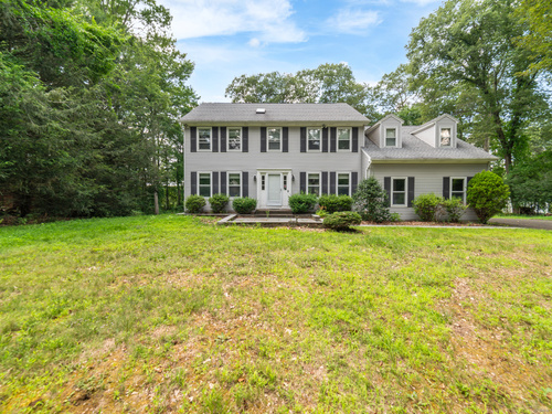  single family home for sale located at 10 Bernlou Drive, Danbury, CT 06811