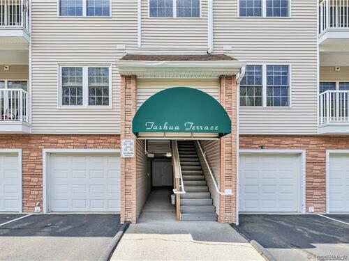  condo home for sale located at 1215 Arganese Place, 1215, Trumbull, CT 06611