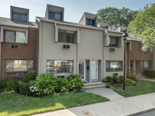  townhouse condo for sale located at 168 Belltown Road, 15, Stamford, CT 06905