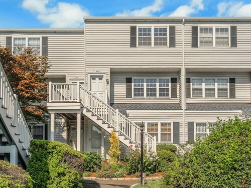  townhouse condo for sale located at 14-1/2 Fairview Avenue, c7, Norwalk, CT 06850