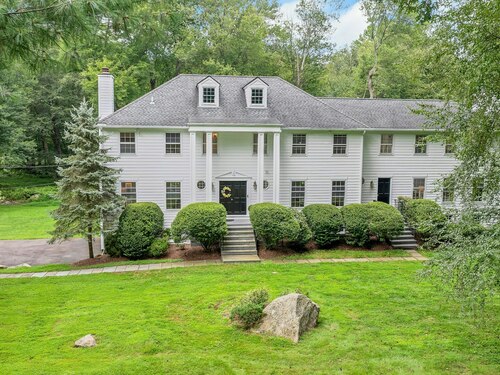 single family home for sale located at 171 Proprietors Crossing, New Canaan, CT 06840
