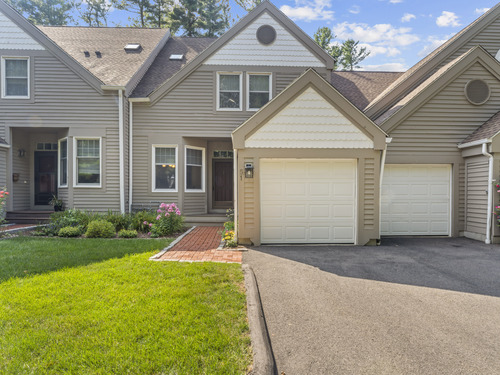 townhouse condo for sale located at 51 Greystone, 51, Shelton, CT 06484