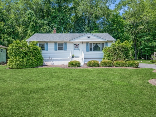  single family home for sale located at 132 Toll House Lane, Fairfield, CT 06825