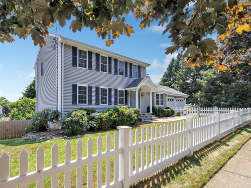  single family home for sale located at 140 Valley View Road, Stratford, CT 06614
