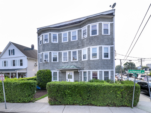  condo home for sale located at 107 Lockwood Avenue, apt 1b, Stamford, CT 06902