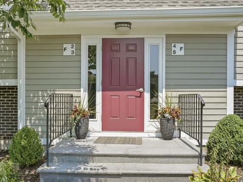 condo home for sale located at 71 Aiken Street, apt f5, Norwalk, CT 06851