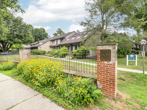  townhouse condo for sale located at 2437 Bedford Street, a12, Stamford, CT 06905