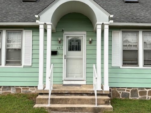 single family home for sale located at 261 Colony Street, Fairfield, CT 06824