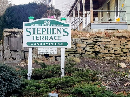  condo home for sale located at 56 Wakelee Avenue Extension, apt53, Shelton, CT 06484