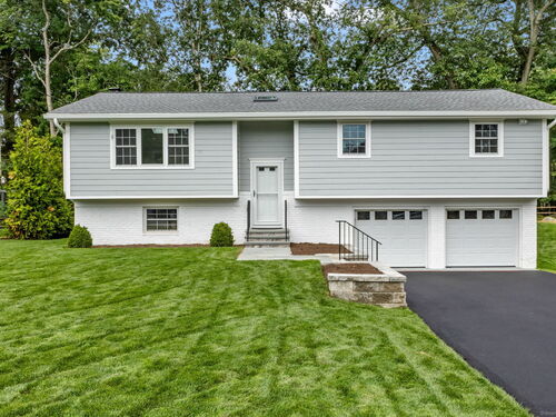  single family home sold located at 64 Amherst Place, Stamford, CT 06902