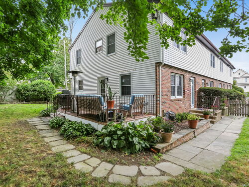  townhouse condo sold located at 209 Seaside Avenue, apt 5, Stamford, CT 06902