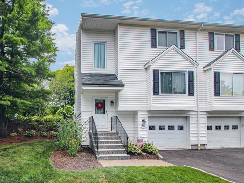 townhouse condo for sale located at 10 South Street, 85, Danbury, CT 06810