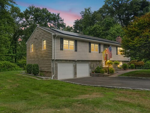  single family home for sale located at 40 Winthrop Place, Monroe, CT 06468