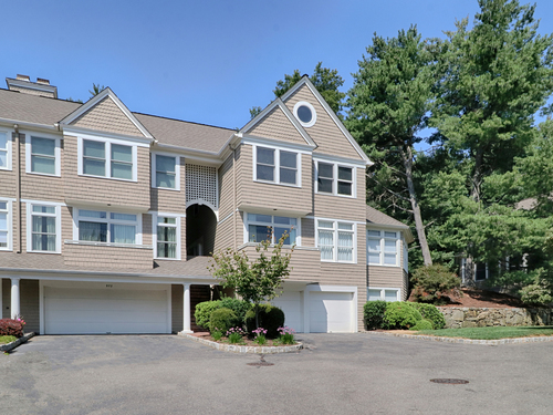  townhouse condo for sale located at 972 South Pine Creek Road, 972, Fairfield, CT 06824