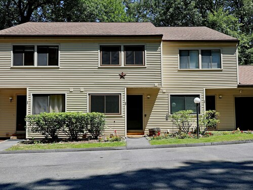  townhouse condo for sale located at 54 Idlewood, 54, Bethel, CT 06801