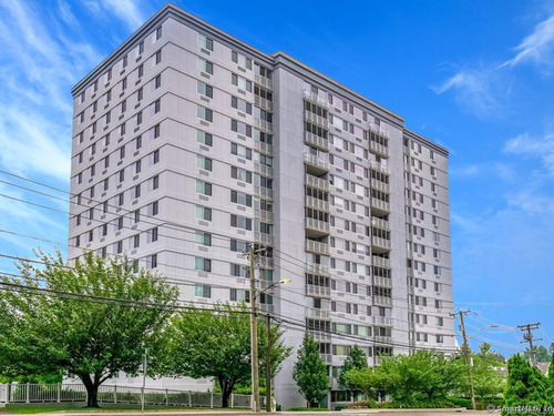  condo home for sale located at 1 Strawberry Hill Avenue, apt 16d, Stamford, CT 06902