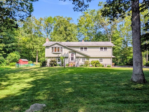  single family home for sale located at 11 Fairchild Road, Newtown, CT 06470