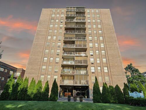 condo home for sale located at 65 Glenbrook Road, apt 3a, Stamford, CT 06902