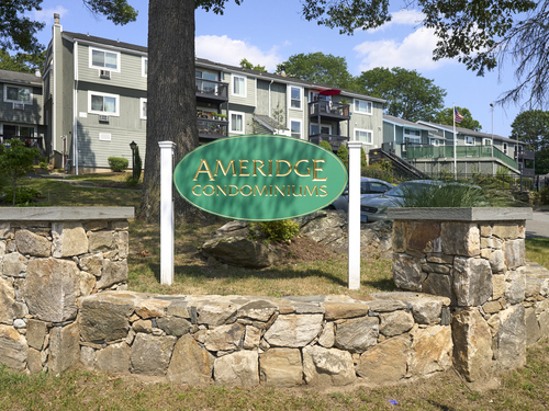  condo home for sale located at 81 Ameridge Drive, 81, Bridgeport, CT 06606