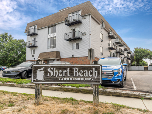  condo home for sale located at 115 Short Beach Road, 103, Stratford, CT 06615