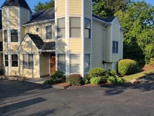 condo home for sale located at 59 Prospect Street, apt c, Ridgefield, CT 06877