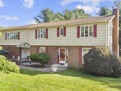  single family home sold located at 42 Captains Walk, Trumbull, CT 06611