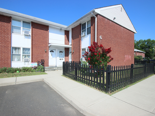  townhouse condo for sale located at 15 Madison Street, apt g11, Norwalk, CT 06854