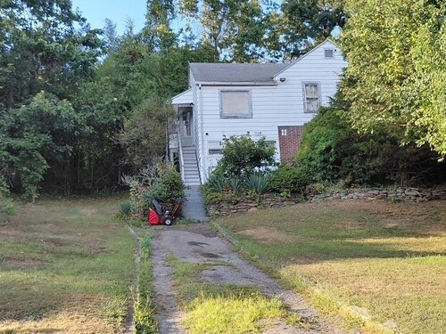  single family home for sale located at 11 Pueblo Trail, Shelton, CT 06484